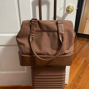 Beis Convertible Mini Weekender 
in Maple